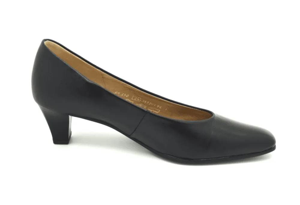 Gabor Competition Court Shoe<Women Court Shoes & Heels