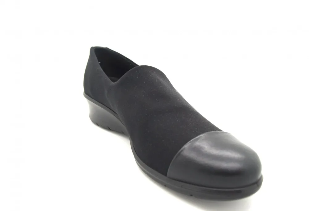 Ecco Felicia Gtx Slip On<Women Comfort