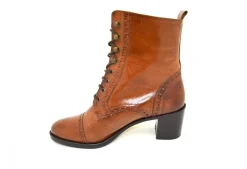 * Helmsley<Women Boots